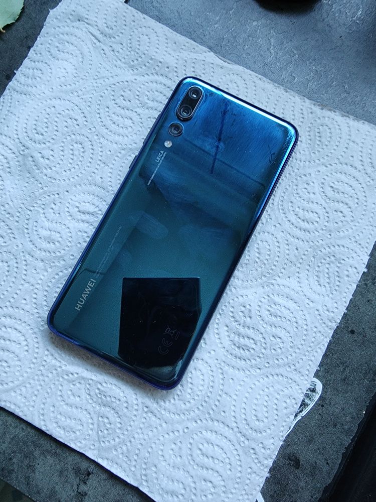 P20Pro Bleu 128 g 80euros 80 Ch�teau-Thierry (02)