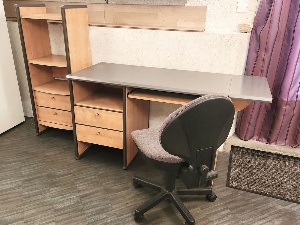 Pack Bureau + chaise + colonne + 3 �tag�res murales 150 Vitry-sur-Seine (94)