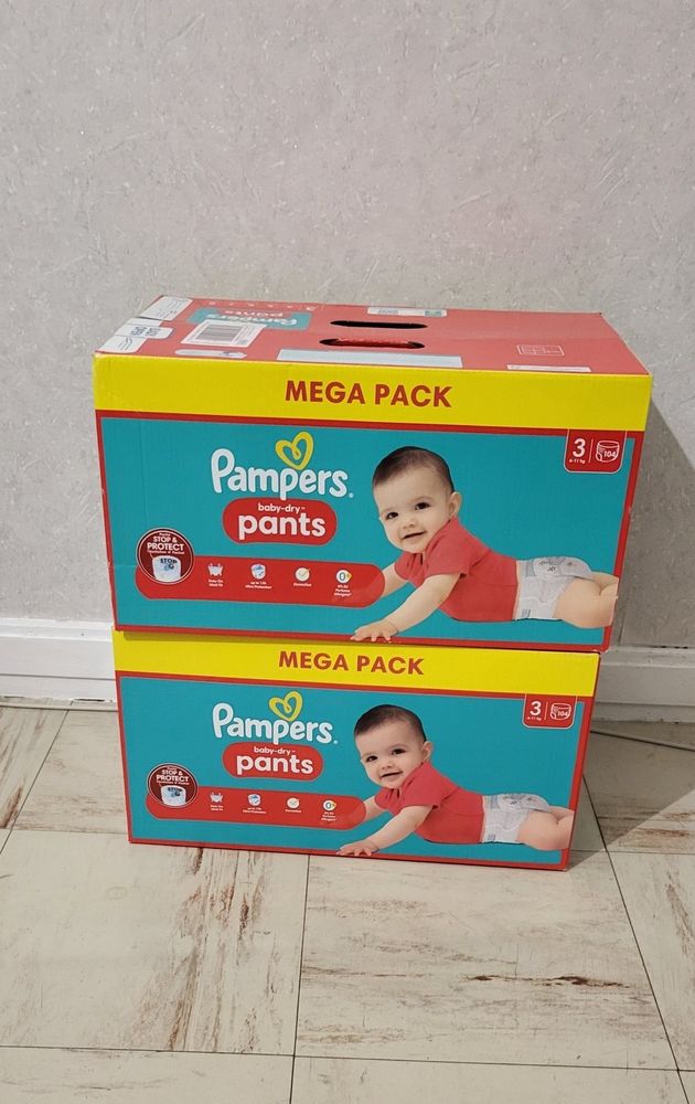 Lot de 2 pack de 104 couches pampers pans. T.3. 6/11 kilos. 44 Villiers-sur-Marne (94)