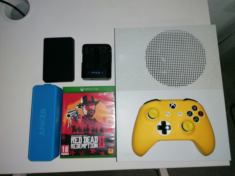 Pack Xbox one S et plus 180 Lyon 8 (69)