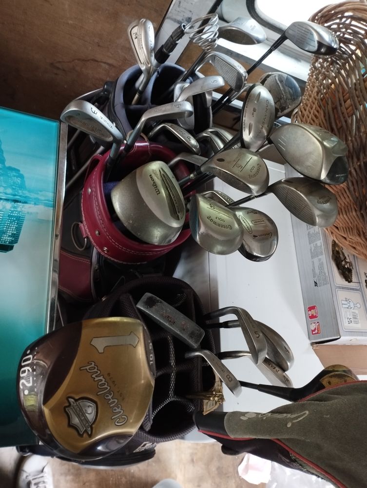 Lot 3 packs GOLF 110 M�ounes-l�s-Montrieux (83)