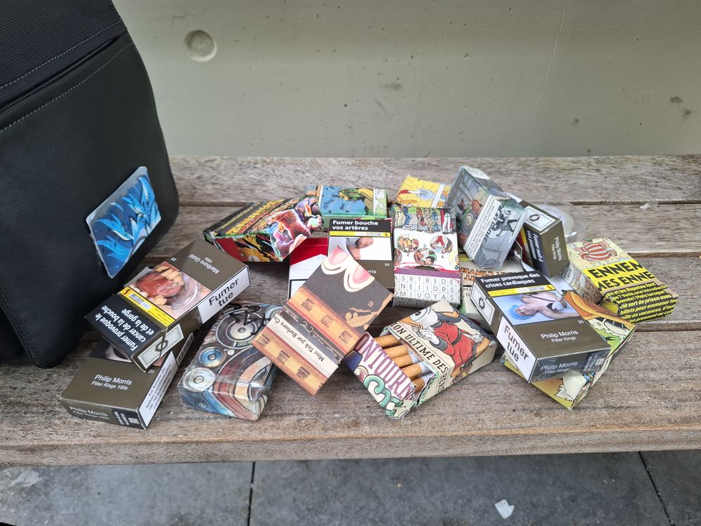 Pacquet de cigarettes picsou lagazine 7 �lancourt (78)