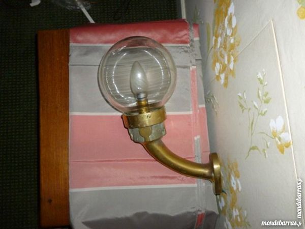 paire d'appliques murales torch�res en bronze 70 Saint-Rapha�l (83)