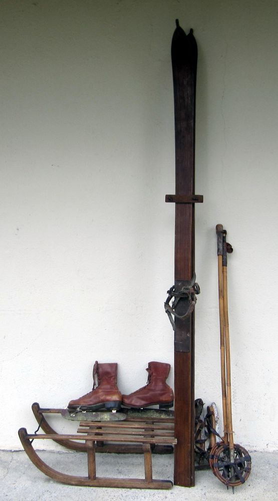 Paire de ski authentique 19�me si�cle luge patins � glace 80 Embrun (05)