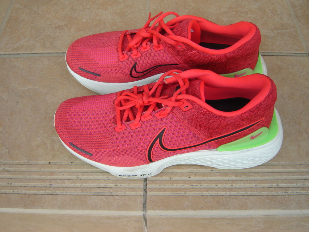 1 paire de Basket  NIKE zoomx neuve sans �tiquette 60 Malissard (26)