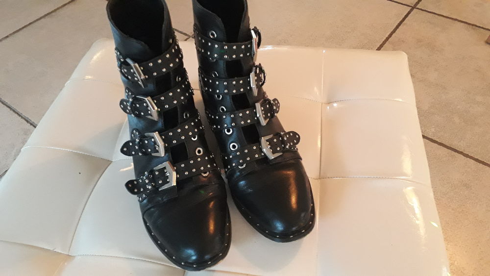 paire de boots 20 Toulouse (31)