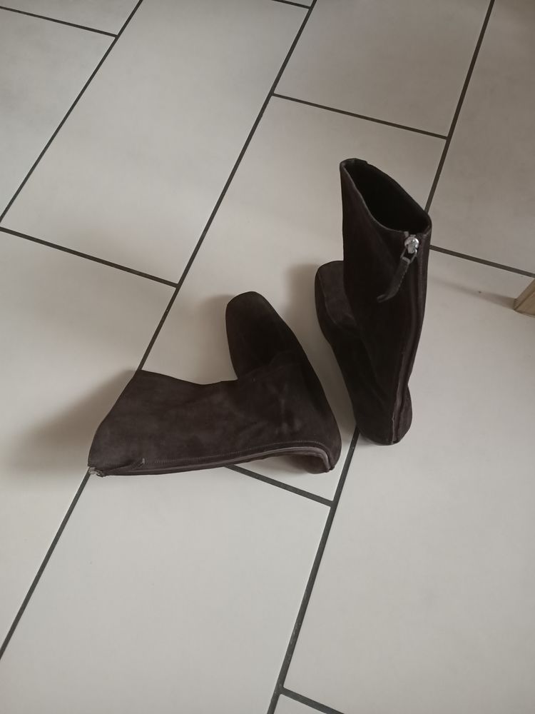 paire de botte prada taille 38 30 Caluire-et-Cuire (69)