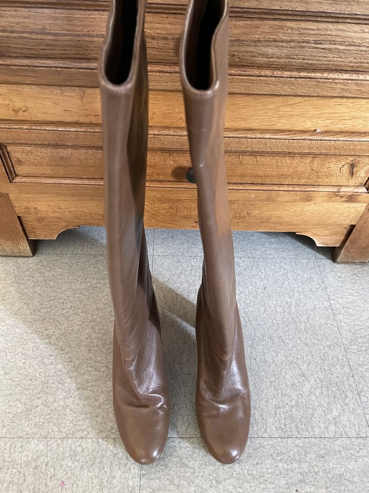 
Paire de bottes de marque  Bootshop  en bon �tat
60 Cran-Gevrier (74)