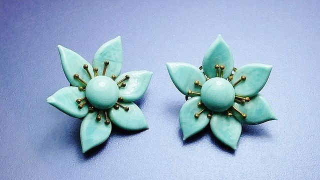 Paire de boucles d'oreilles 10 Montargis (45)