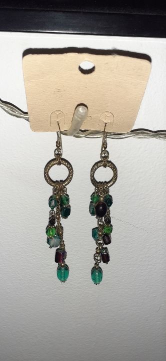 1 paire de boucles d'oreilles  neuve 40 Viry-Ch�tillon (91)