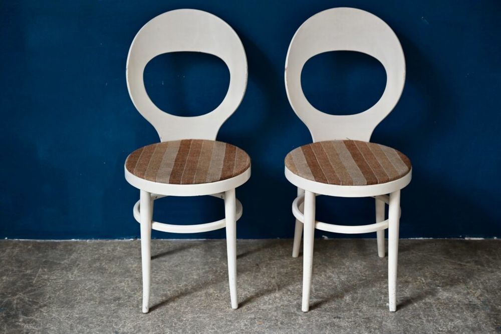 Paire de chaises de cuisine N 18 Mouette de Baumann design 240 Wintzenheim (68)