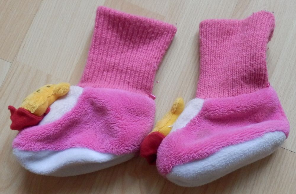 Paire de chaussons Winnie l'ours T 16-17 : Tr�s bon �tat 2 �vry (91)
