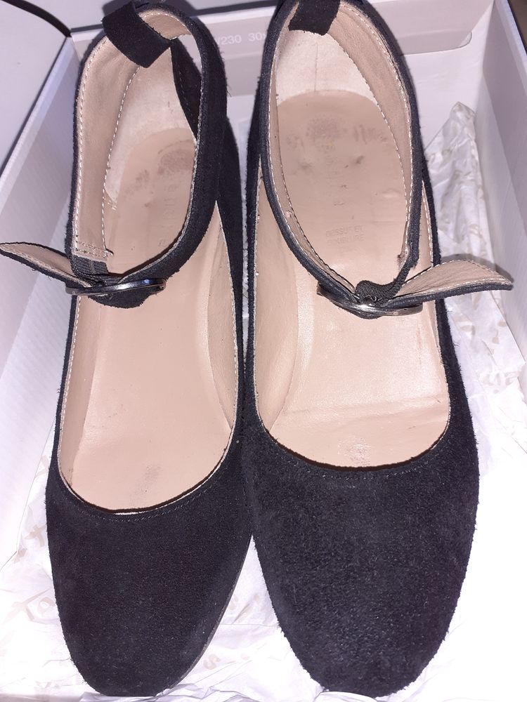 Paire de chaussure daim noir 30 Le Perreux-sur-Marne (94)