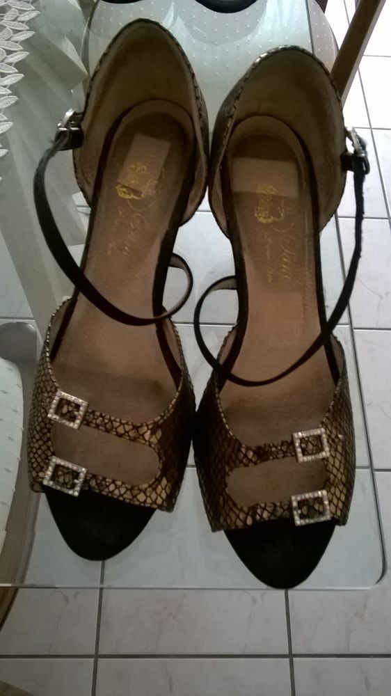 1  PAIRE DE CHAUSSURE DE DANSE POINTURE 39 DE MARQUE 15 Lyon 3 (69)