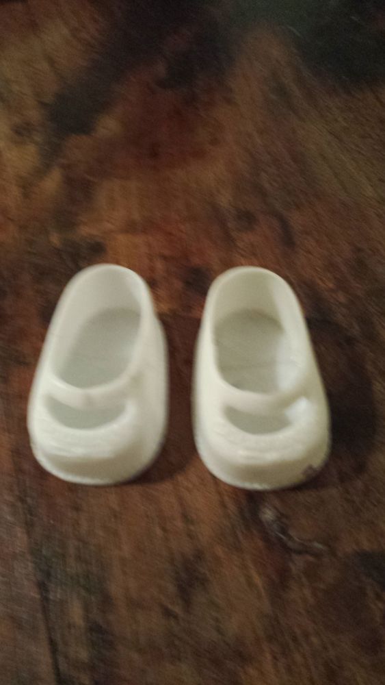 paire de chaussures de poup�e 9 M�rignies (59)