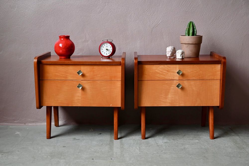 Paire de chevets ou tables de nuit pieds compas vintage 220 Wintzenheim (68)