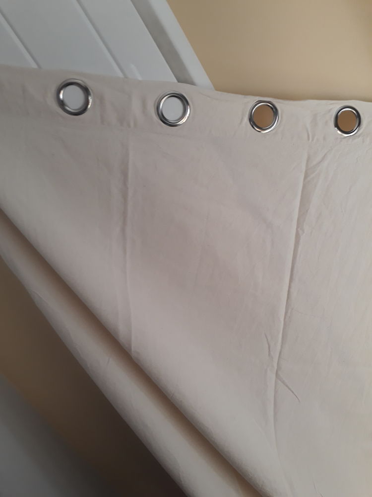 UNE PAIRE DE DOUBLE RIDEAUX 30 Bi�vres (91)