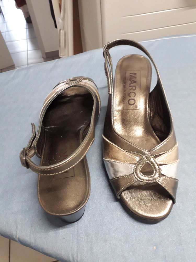PAIRE ESCARPINS 36 1/2 10 Castelnaudary (11)