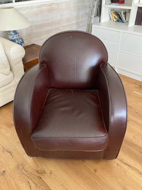 paire de fauteuils club 450 Marsilly (17)