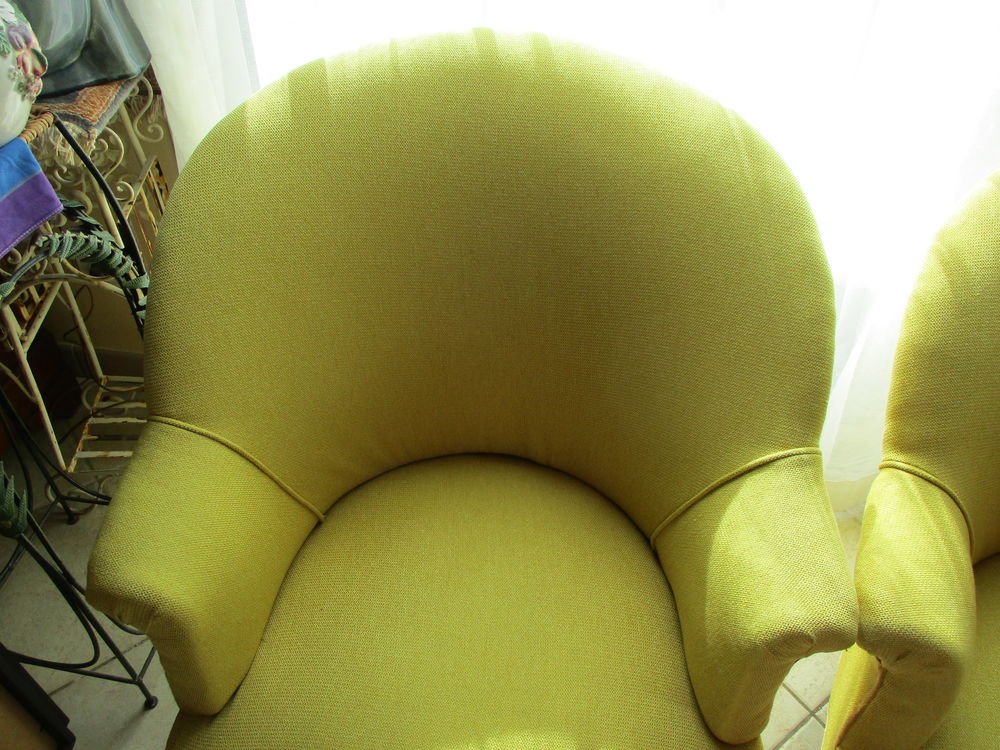 PAIRE de FAUTEUILS Crapaud tr�s ANCIENS enti�rement REFAITS 160 Tarascon (13)