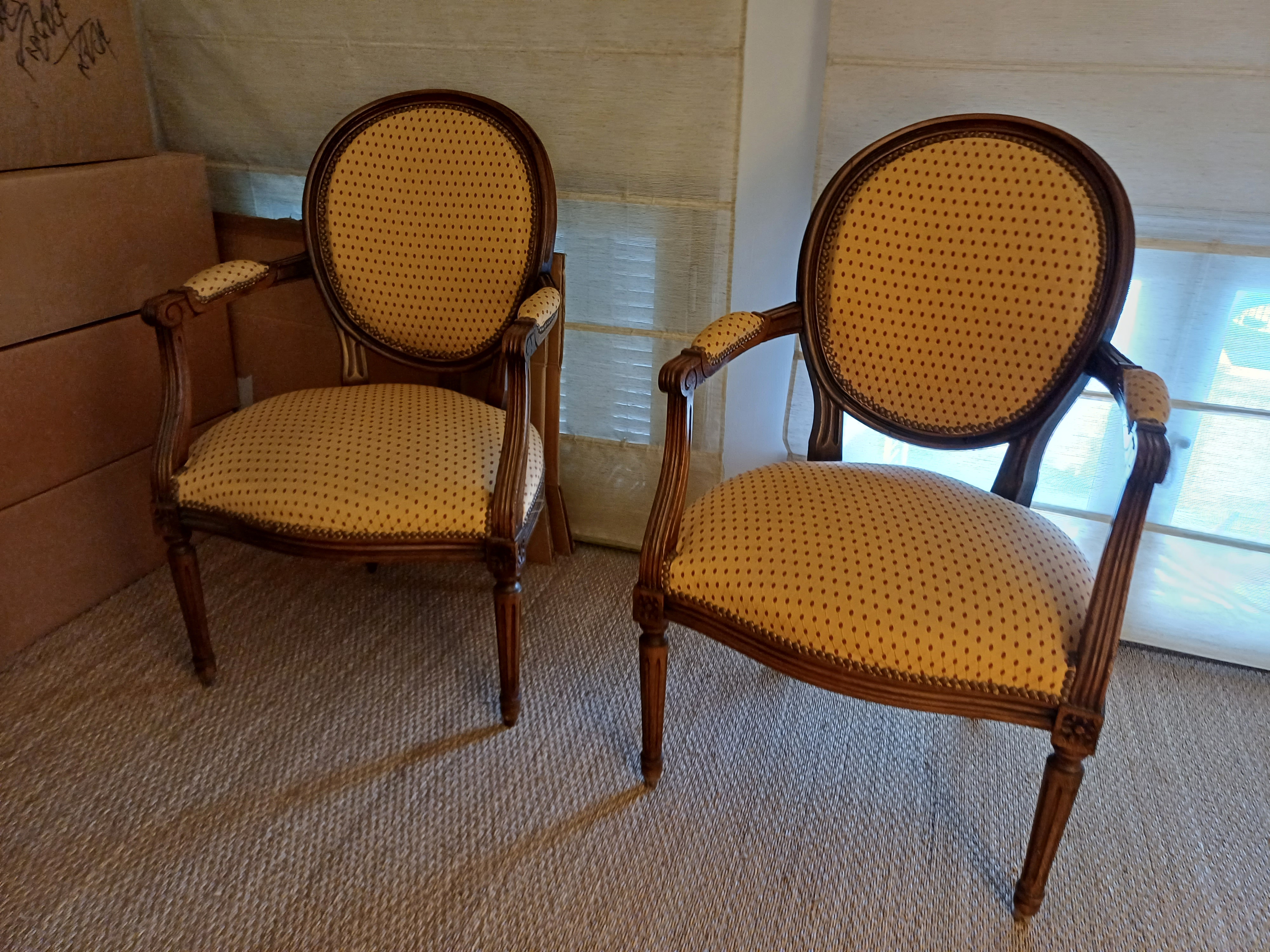 PAIRE DE FAUTEUILS 250 Nice (06)