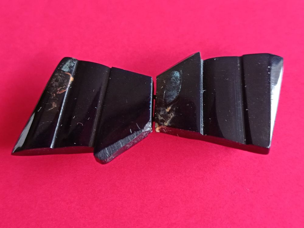 Paire de Fermoirs  Modern Line  ? Noir Stri� N�10 12 Thonon-les-Bains (74)