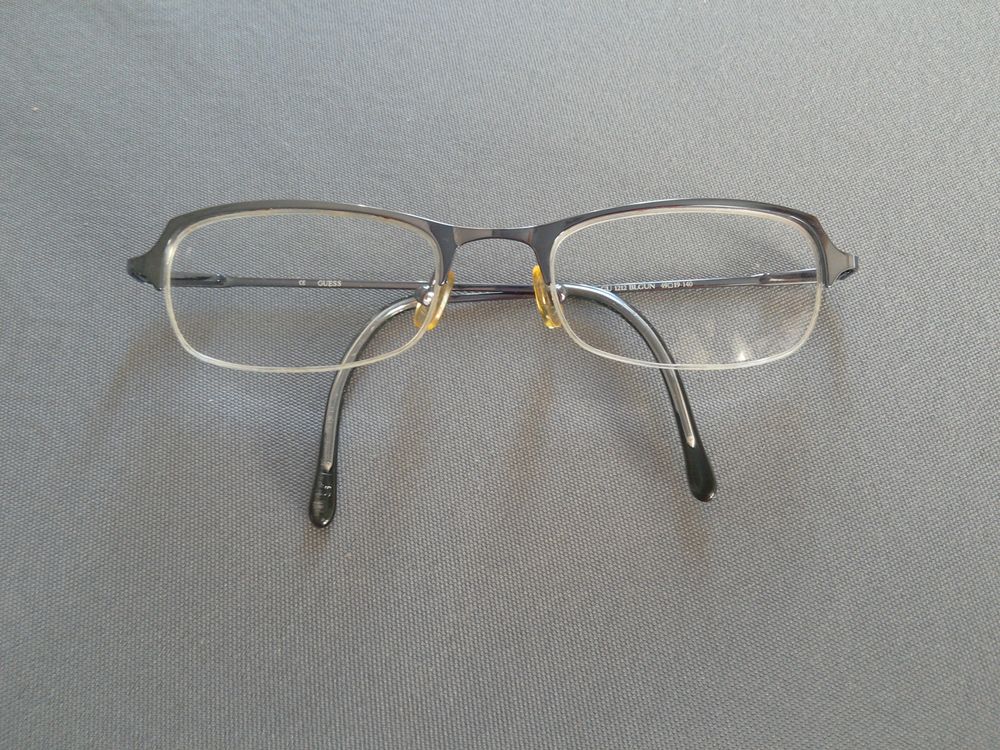 Paire de lunettes 10 Toulon (83)