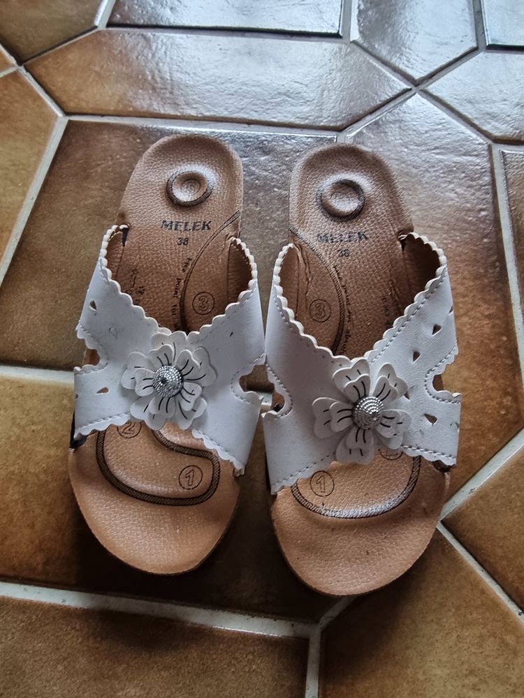 Paire de mules blanche pour femme taille 38 1 Vulbens (74)