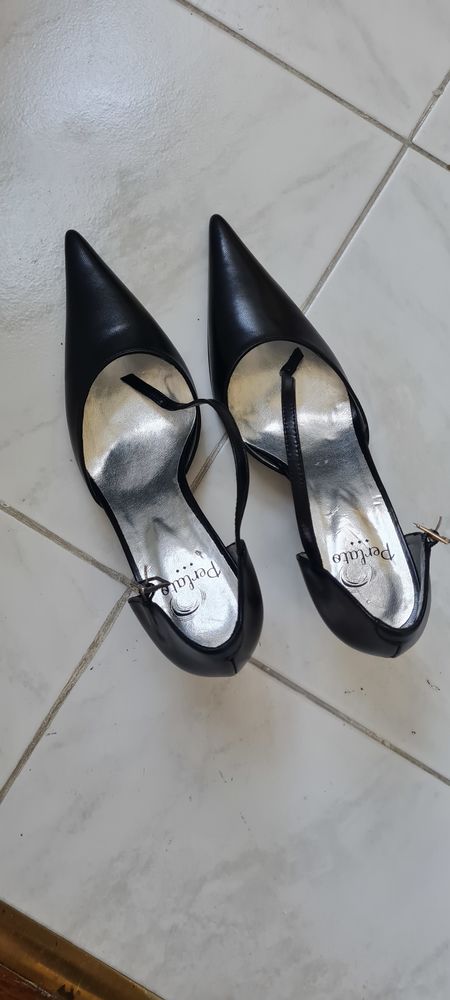 Paire neuve de chaussures Femme PERLATO taille 39 20 Nogent-sur-Marne (94)