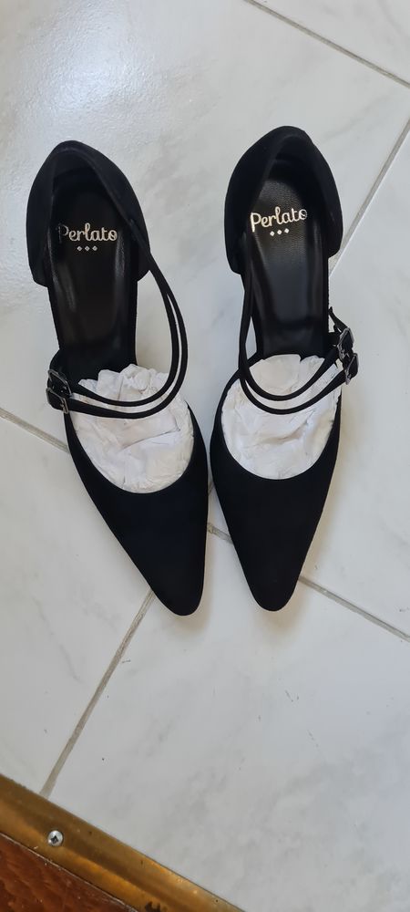 Paire neuve de chaussures Femme PERLATO taille 39 20 Nogent-sur-Marne (94)