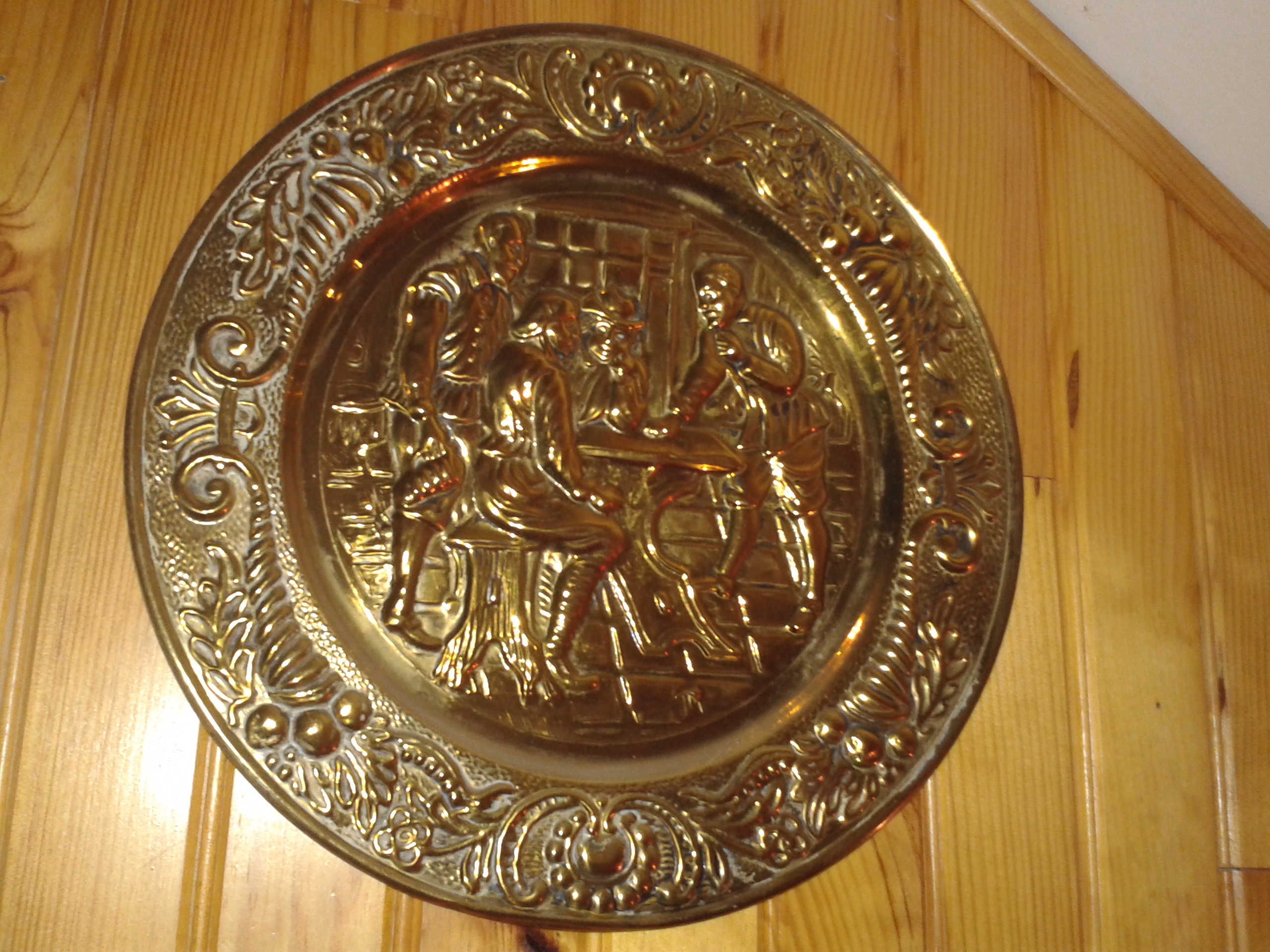 Paire de plateaux cuivre repouss� Tenier 30 Dijon (21)