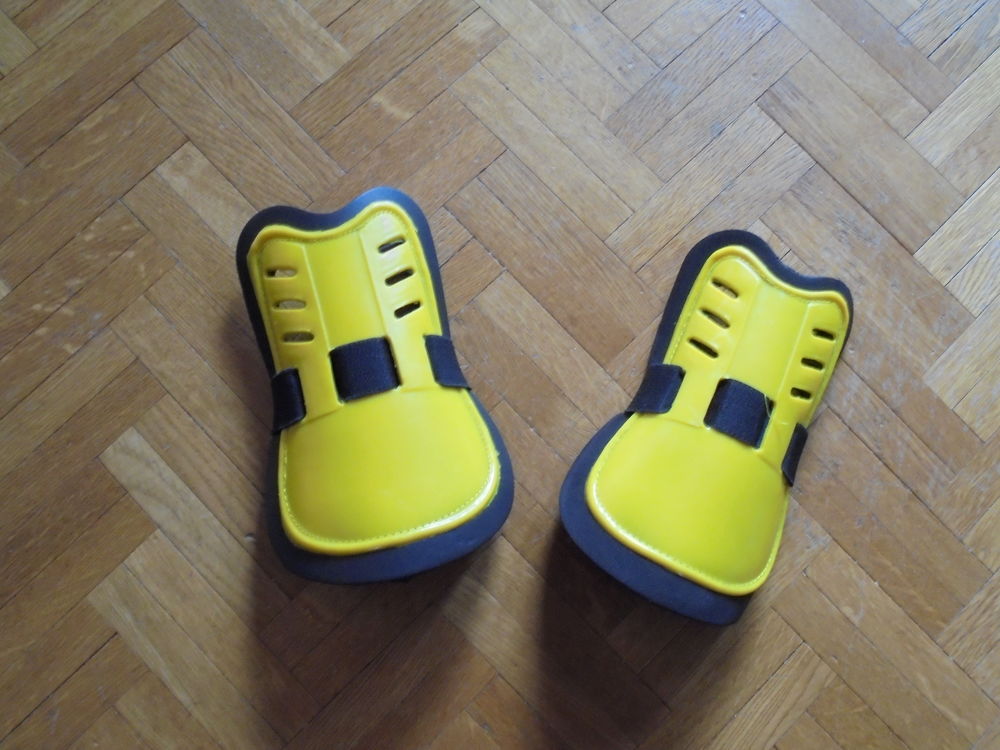 Paire de prot�ge-tibias (V5) 3 Tours (37)