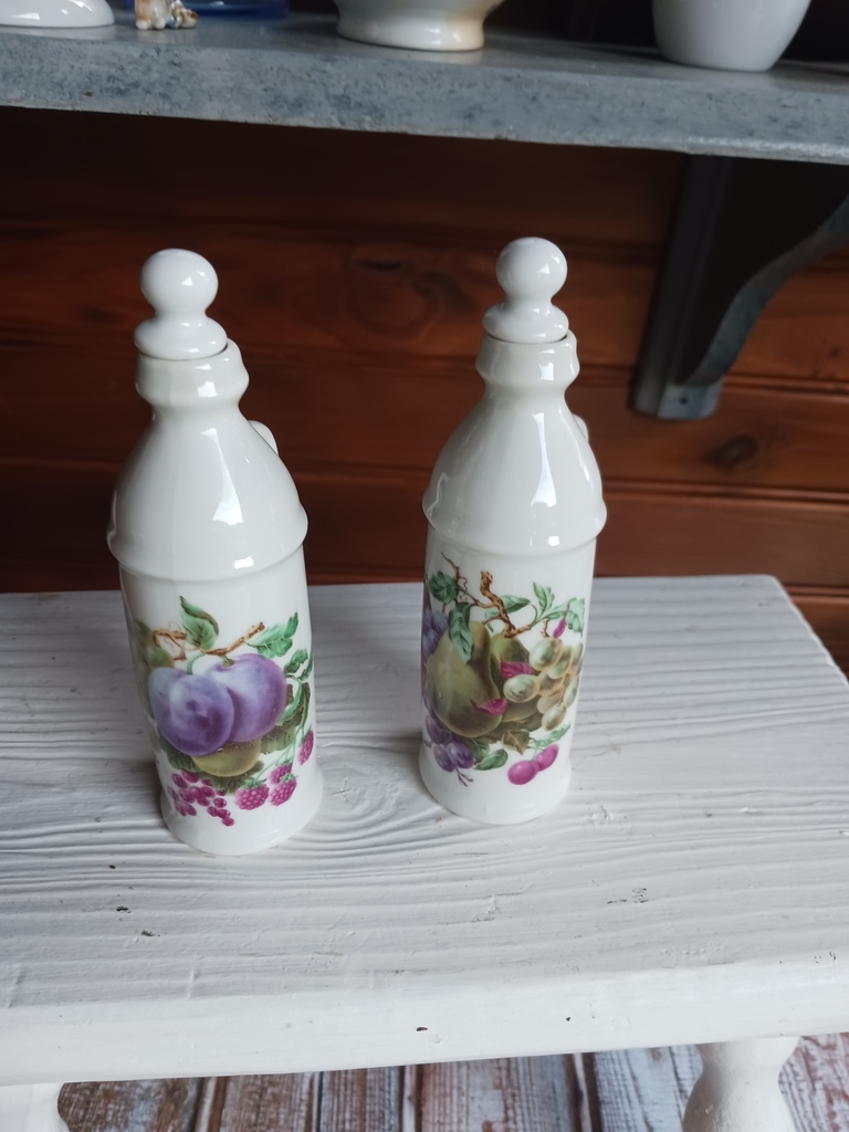 Paire de Sali�res/Poivri�res en C�ramique � Motifs Fruitiers 10 Thourotte (60)