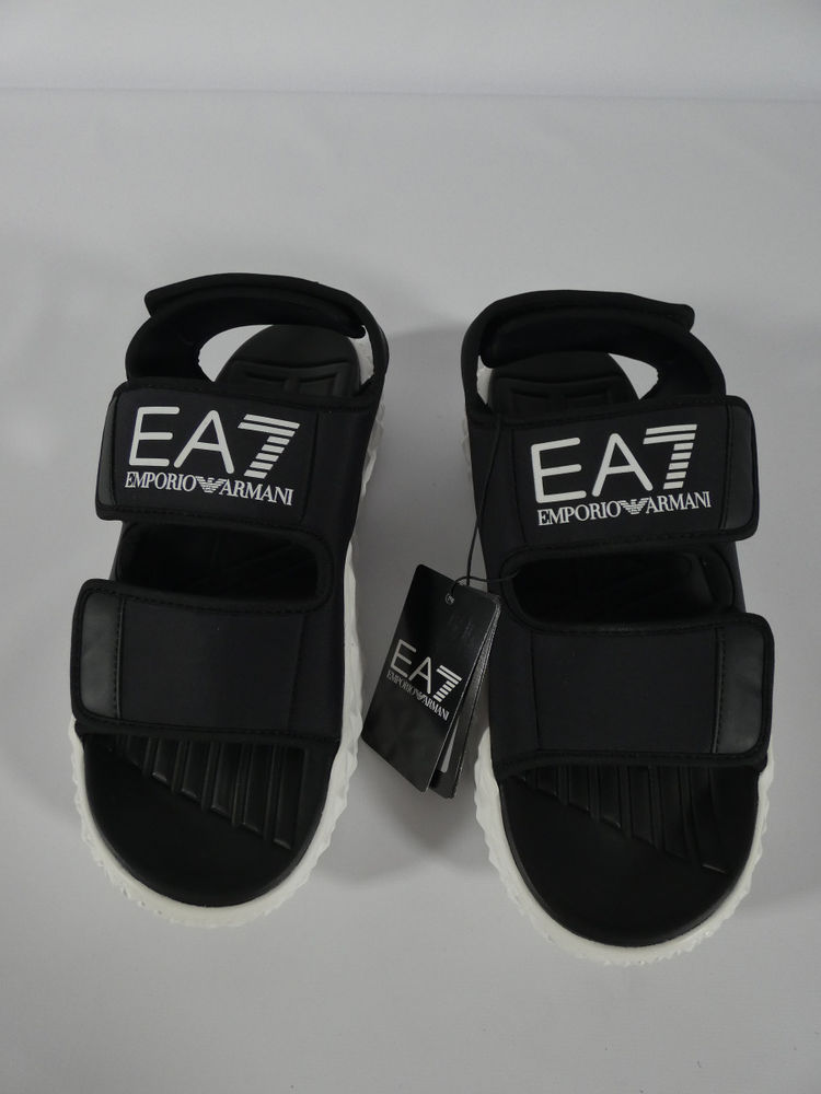 Paire de sandales EMPORIO ARMANI 110 Clichy (92)