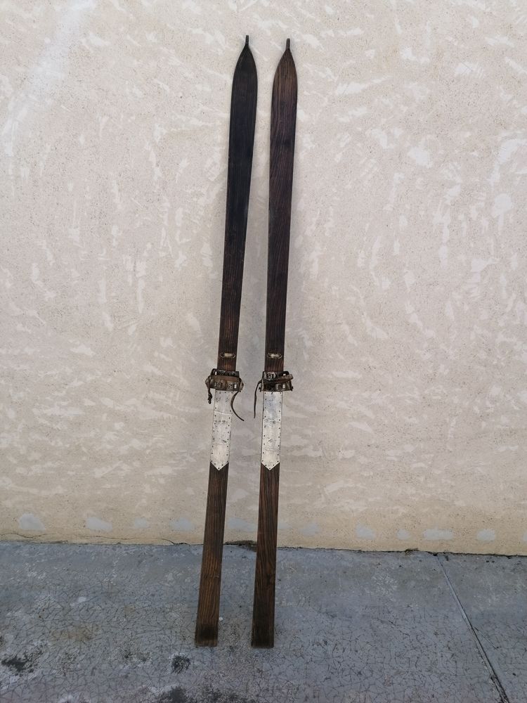 Paire de skis. 110 Escalans (40)