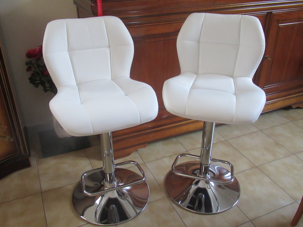 Paire de Tabourets de Bar Simili Cuir Blanc et Chrome 90 Saran (45)