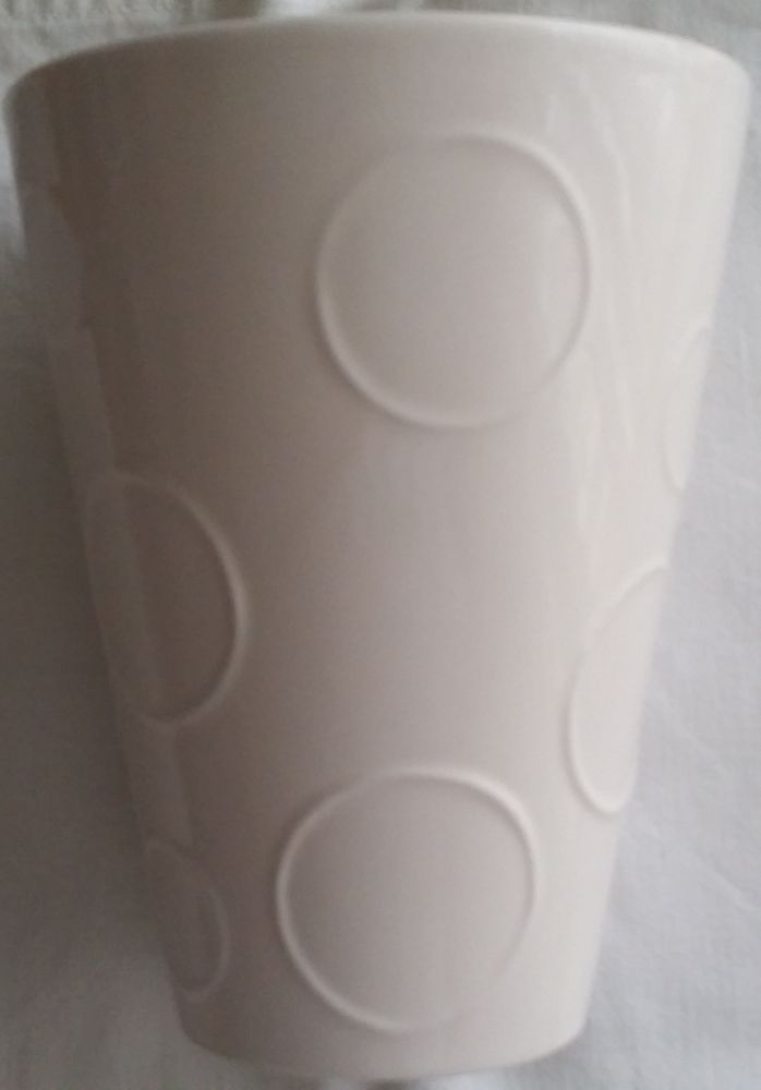 Paire de Vases Style Contemporain Conique Couleur Blanc 0 Le Roc-Saint-Andr� (56)