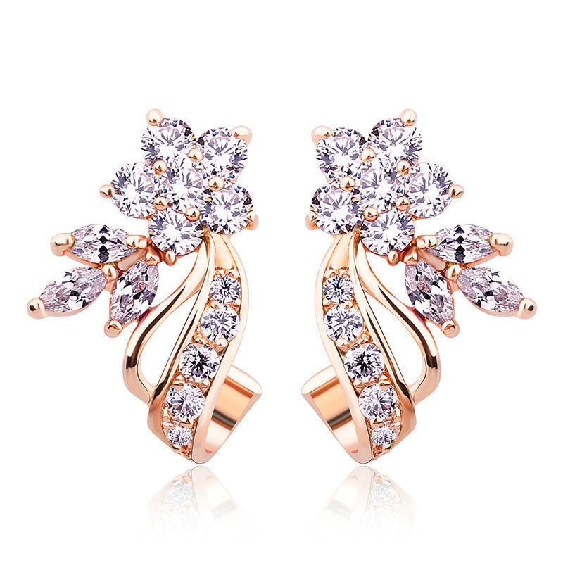 18 paires de boucles d'oreilles fleurs 25 La Jaudonni�re (85)