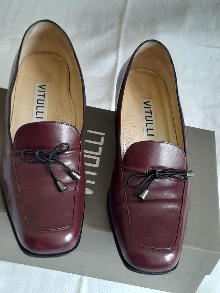 18 paires de chaussures dame
10 Varennes-Vauzelles (58)