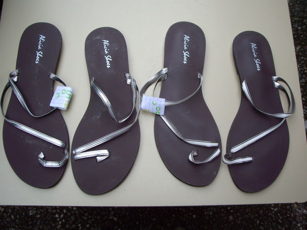 Paires d'Entredoigts Blanc + Gris Argent� pt 39 � 2,50 � 2 Bouxwiller (67)