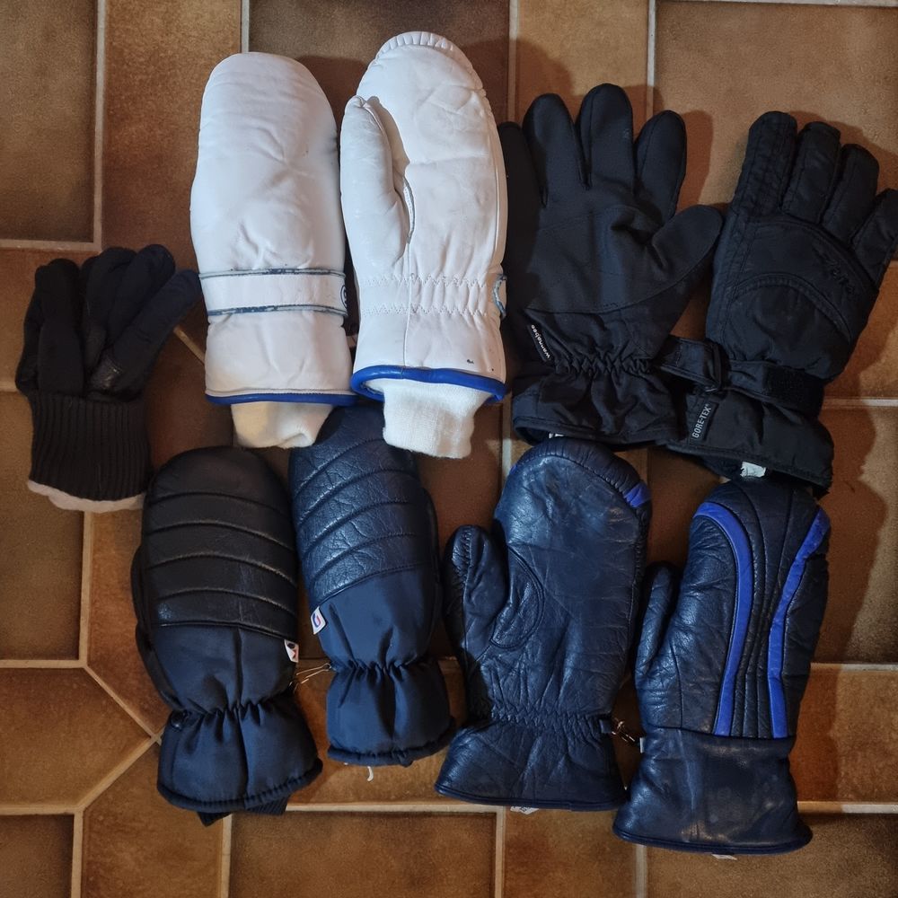 Lot de 5 paires de gants moufles 3 Vulbens (74)