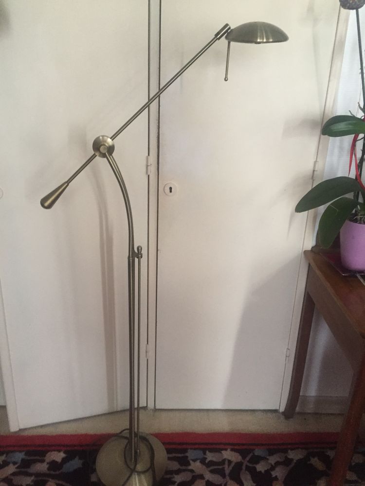 une paires de lampe   halog�ne 50 Antibes (06)