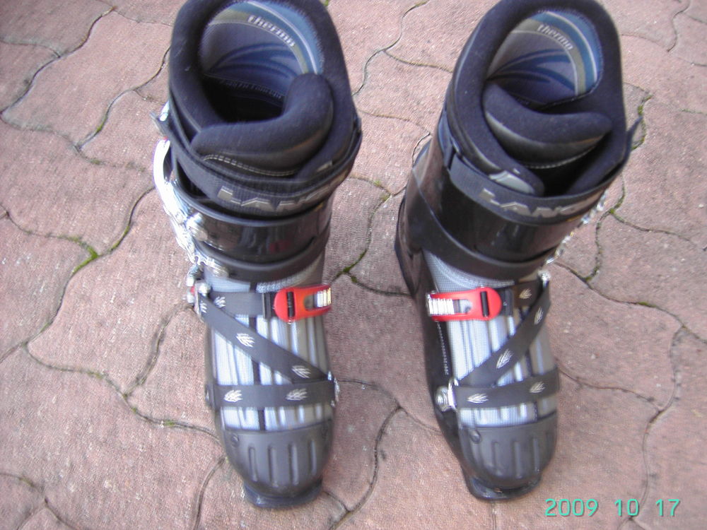 paires de ski...* paires de chaussure....41/42 160 Melun (77)