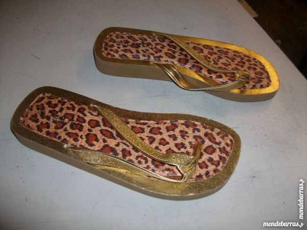 Paires de Tongs dor�s pt 38 -neuves- � 2,50 � 2 Bouxwiller (67)