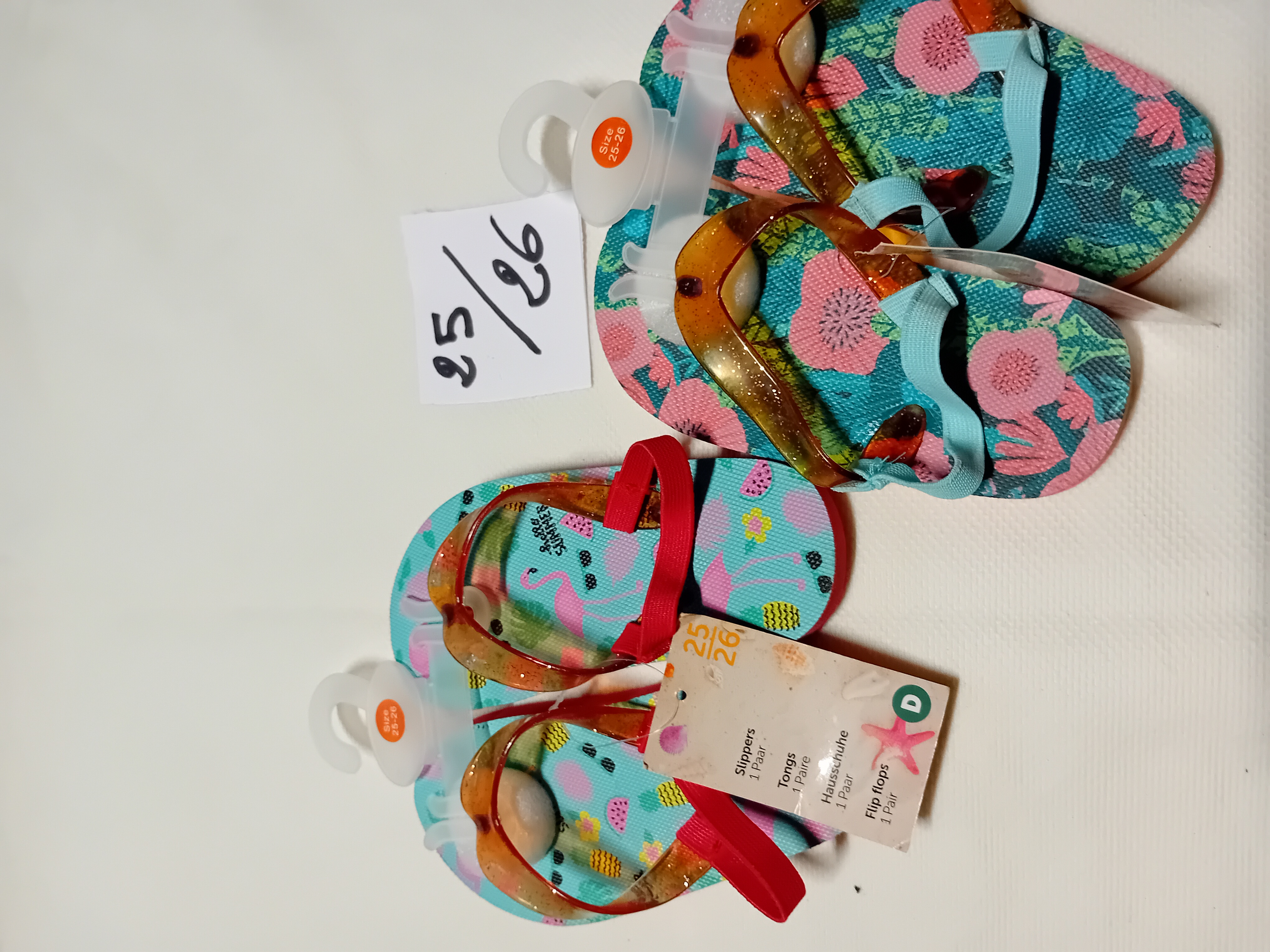 Lot de 2 paires de tongs enfants filles neuves 5 L'Isle-d'Abeau (38)