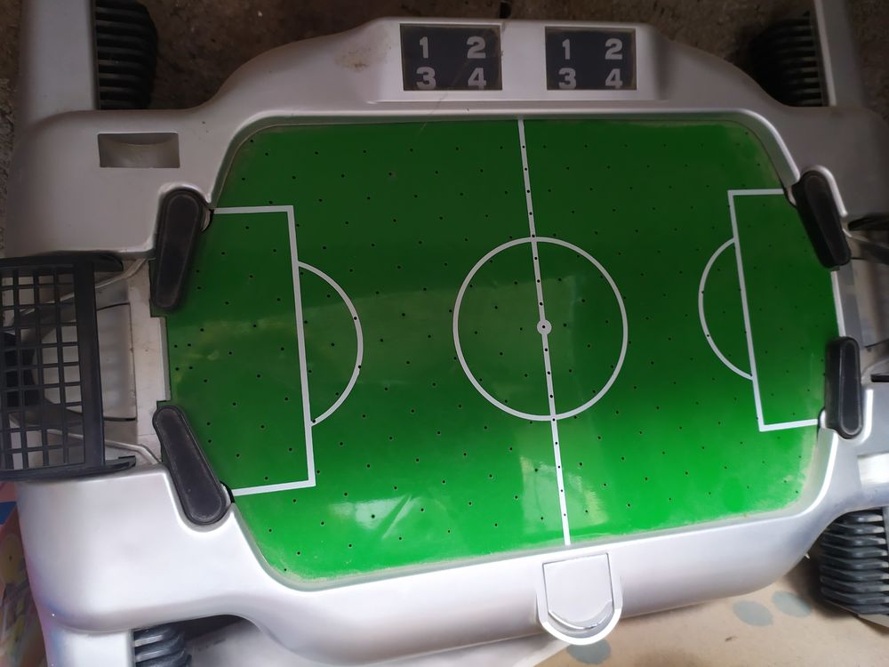 Jeu de palets � pulsion d'air 11 Condat-sur-Vienne (87)