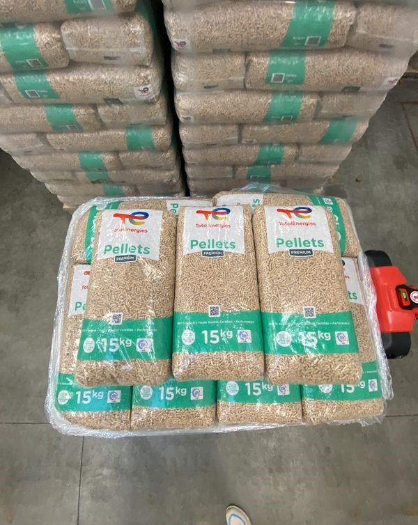 Palette de Granul�s de Bois Total Energies Premium 66 sacs. 300 Mousson (54)