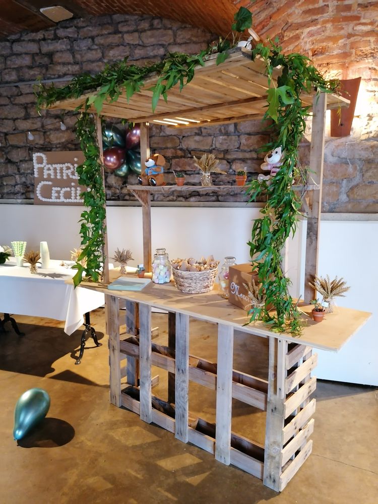 bar en palette pour �v�nements familiaux. 50 Saint-R�my (71)