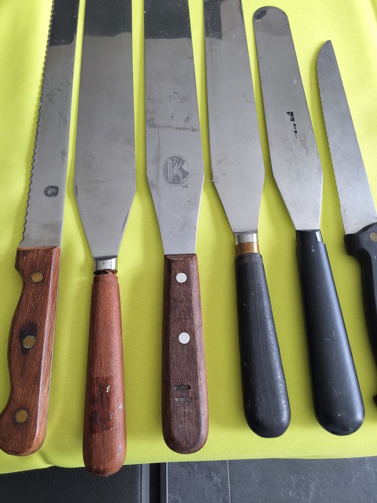 Palettes / spatules et couteaux 50 La Chapelle-Saint-Luc (10)