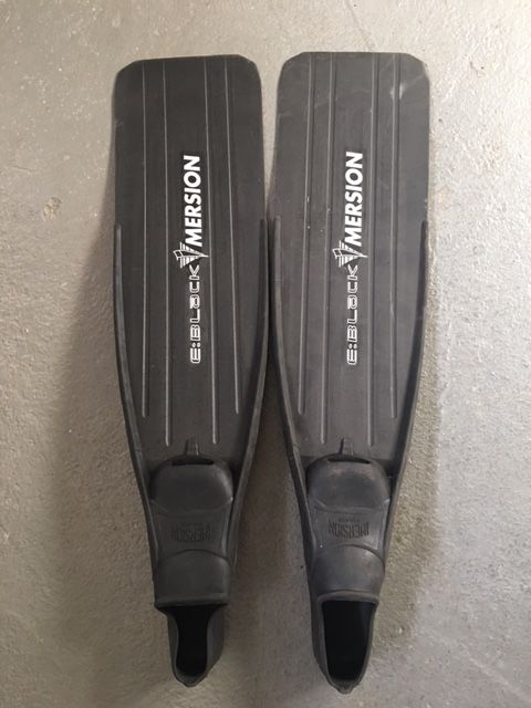 Palmes de chasse et apn�e longueur 87cm Taille 42-44 30 Le Perreux-sur-Marne (94)